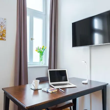 Beautiful Mala Strana Studio By Easybnb * Prága